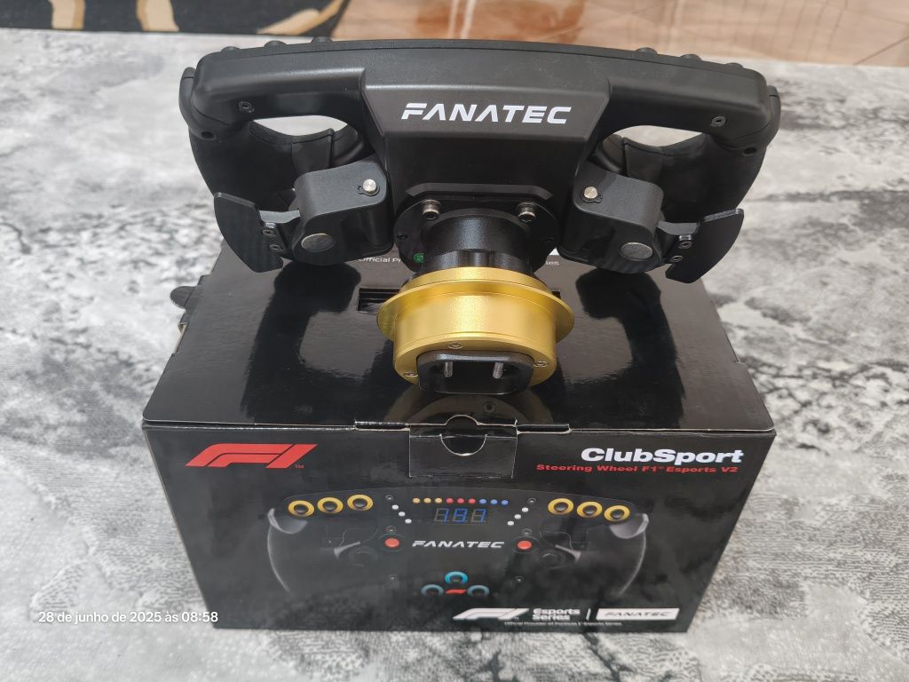 Fanatec F1 Esports V2 com QR2