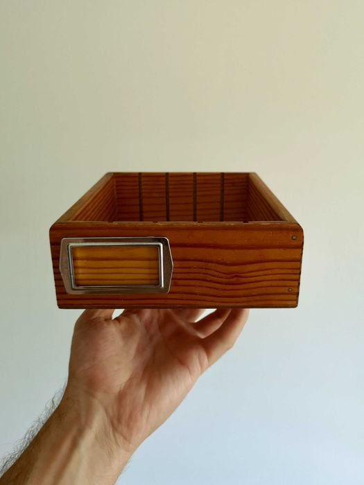Caixa de arquivo em madeira - para organizar; vintage industrial