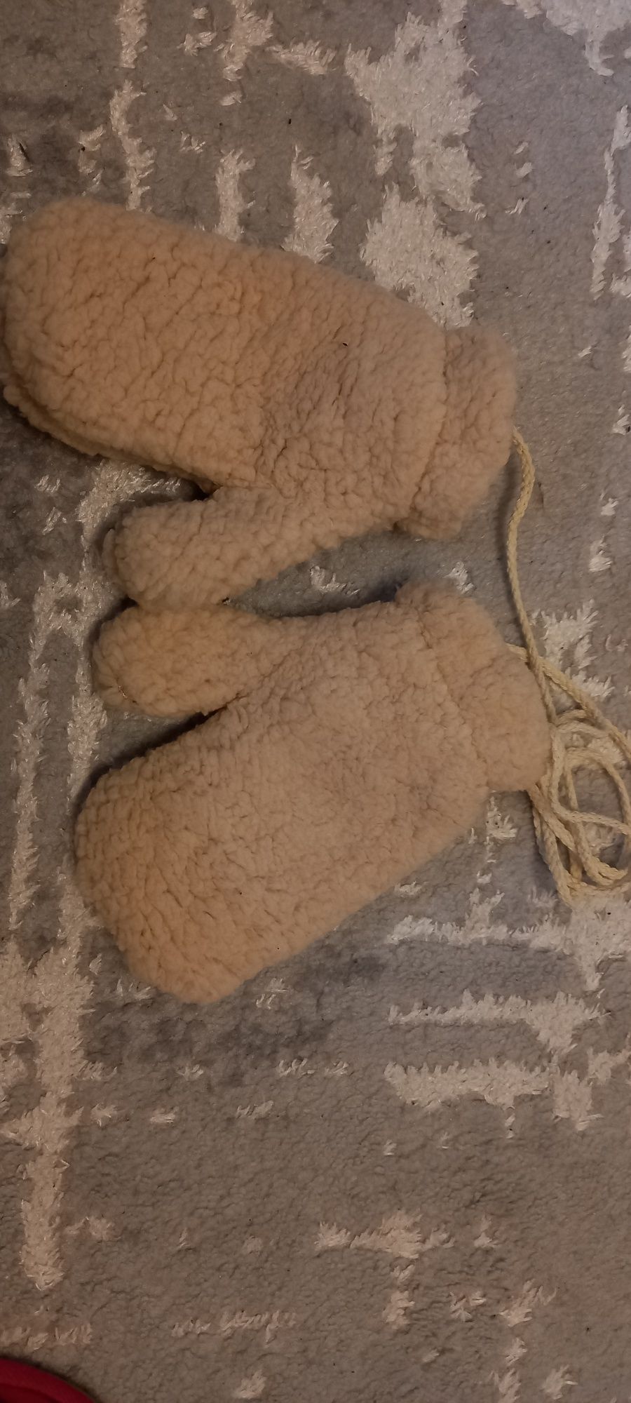 Pluszowe rekawiczki damskie nowe