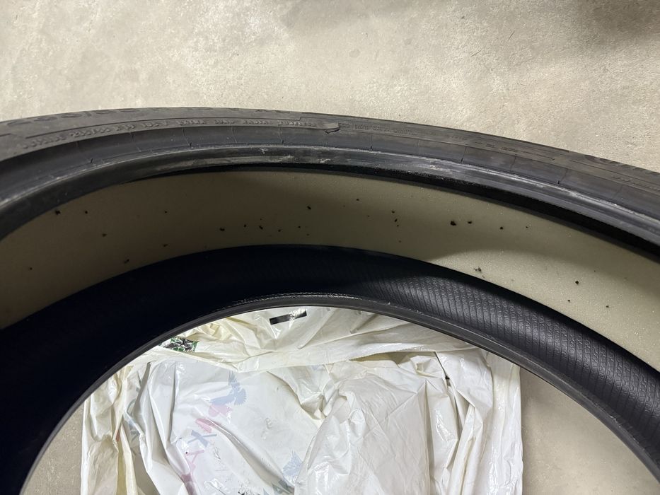 Sprzedam opony continental 235x55 r19 V XL