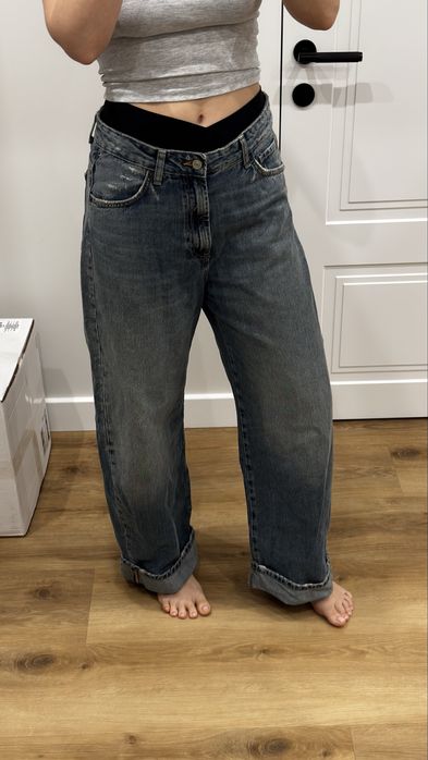 Джинси від брендуZara