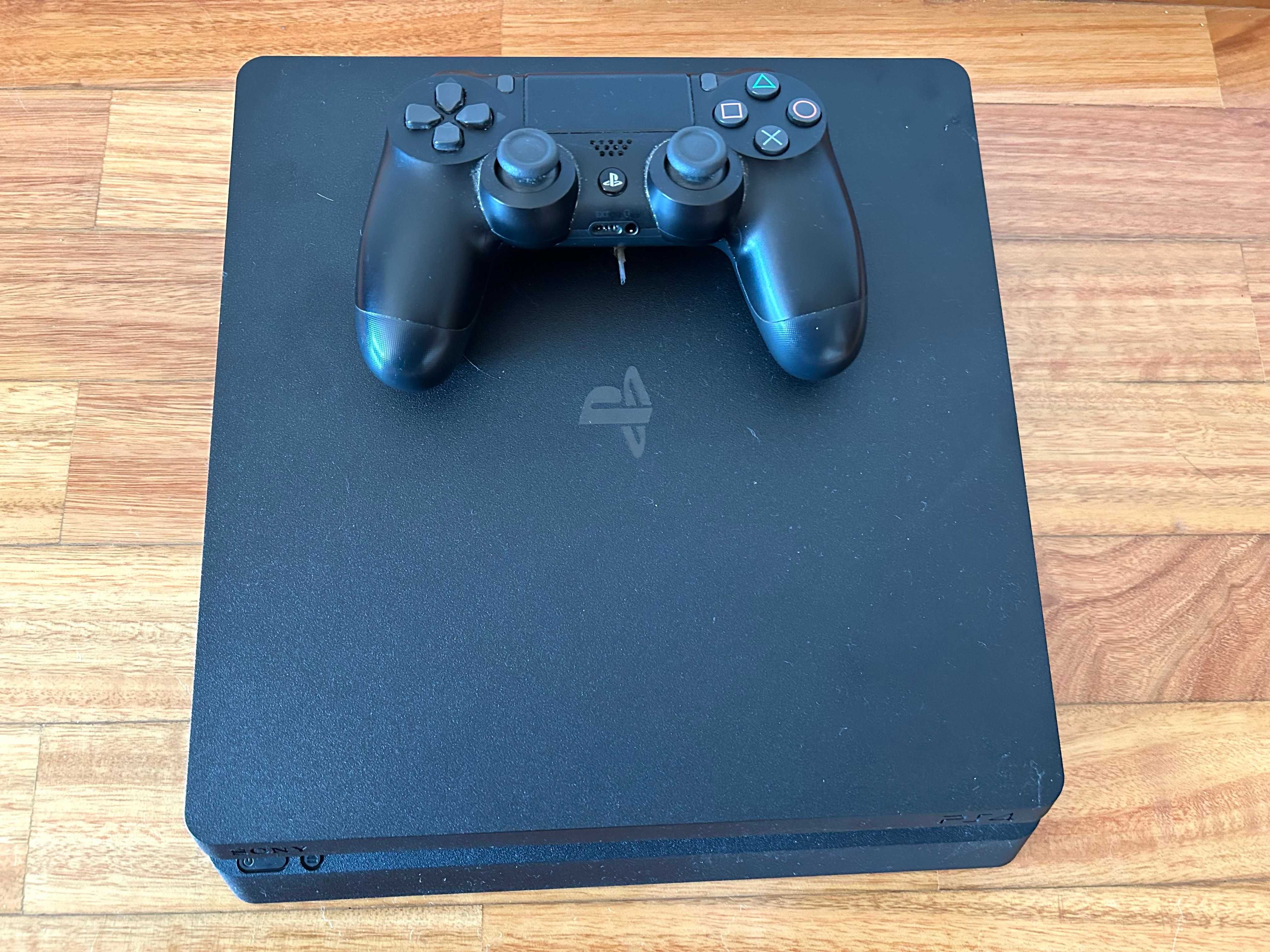 PlayStation 4 Slim