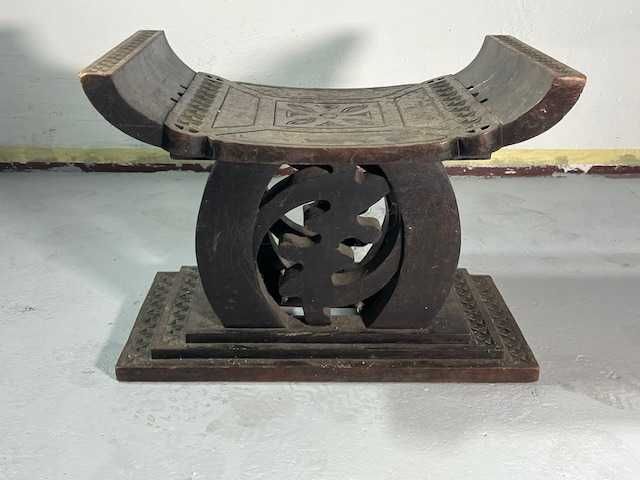 Taboret Tron ASHANTI