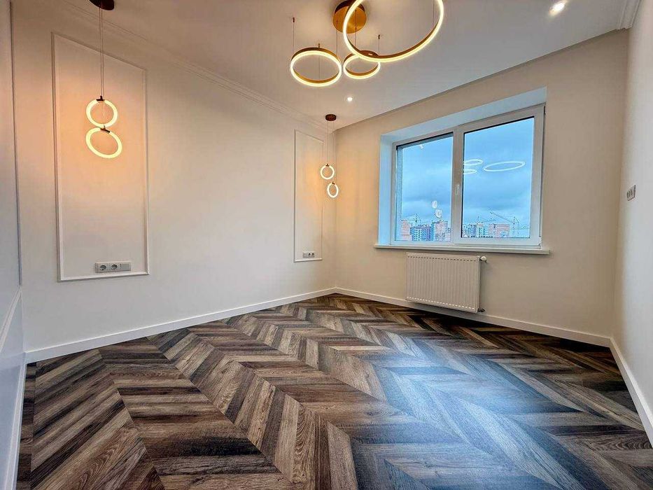 Видова 2.5 кім з ремонтом в обжитій новобудові!