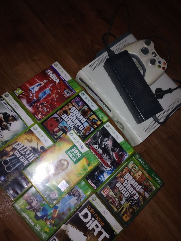 Nowy Xbox 360 + płyty