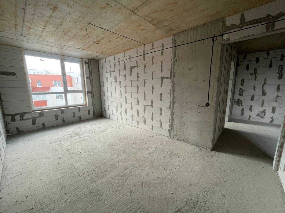 2 кімн Тролейбусна. Новобудова. На здачі.