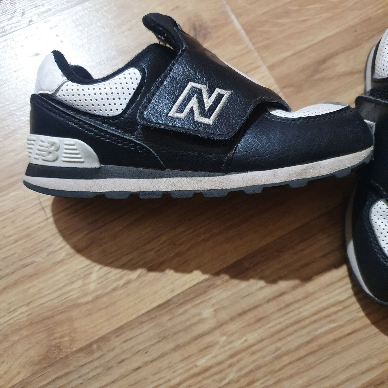 Кроссовки new balance кросівки