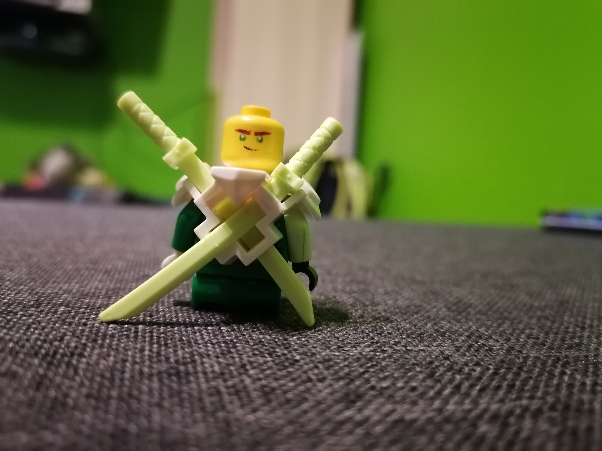 Figurka lloyd lego ninjago