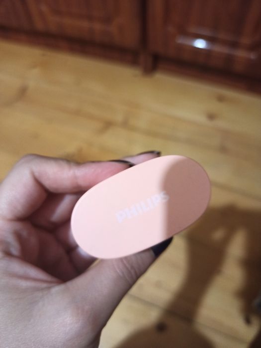 Продам один навушник від Філіпс