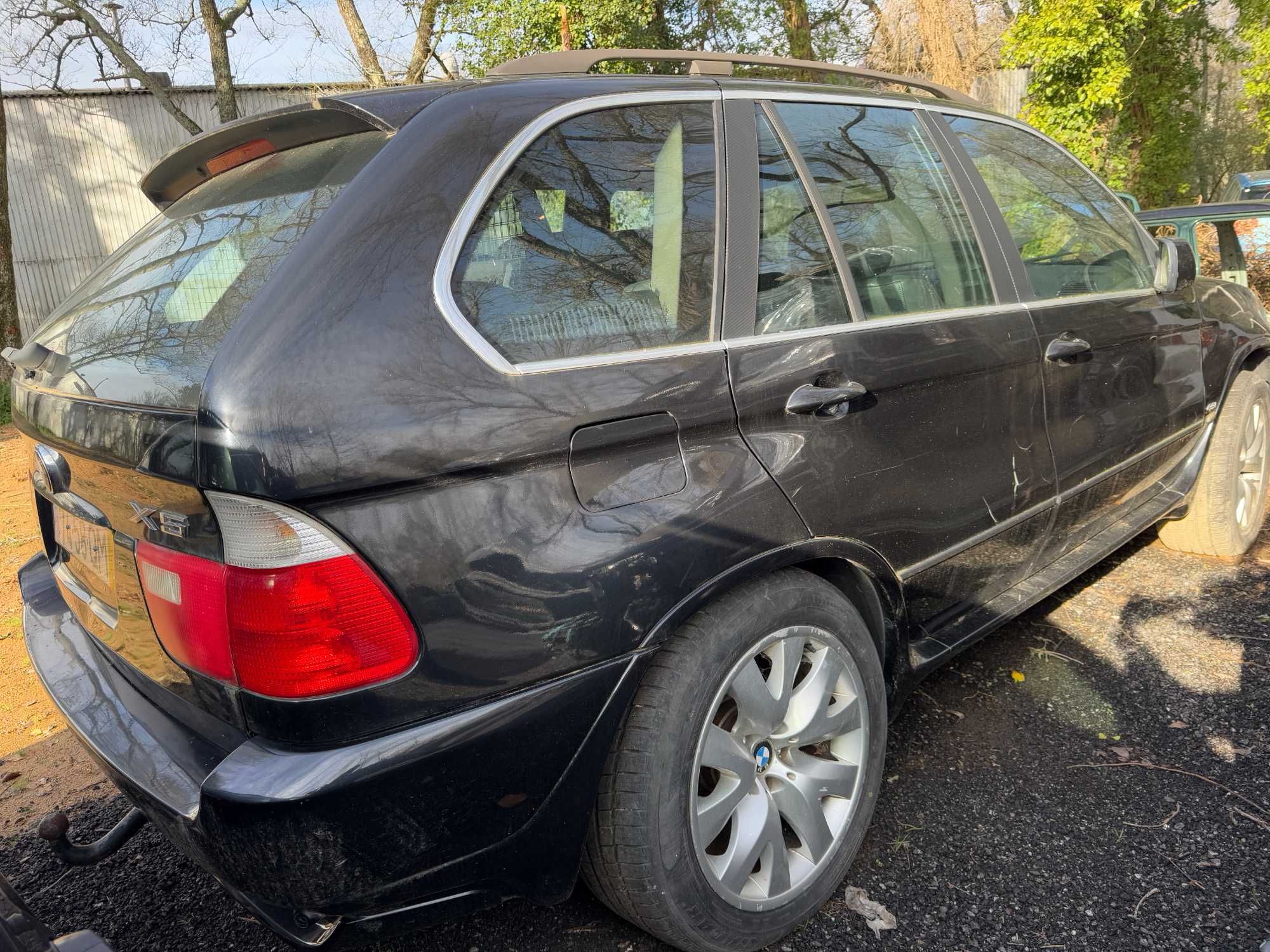 BMW X5 4.4 i V8 Nacional AVARIADO
