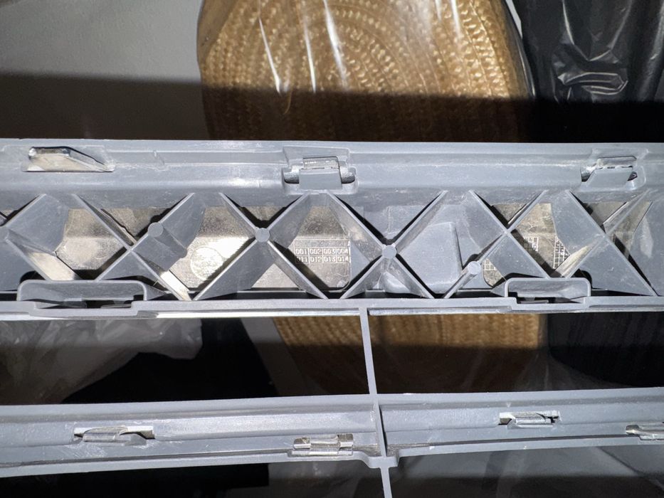 Grelha frontal Mercedes C204