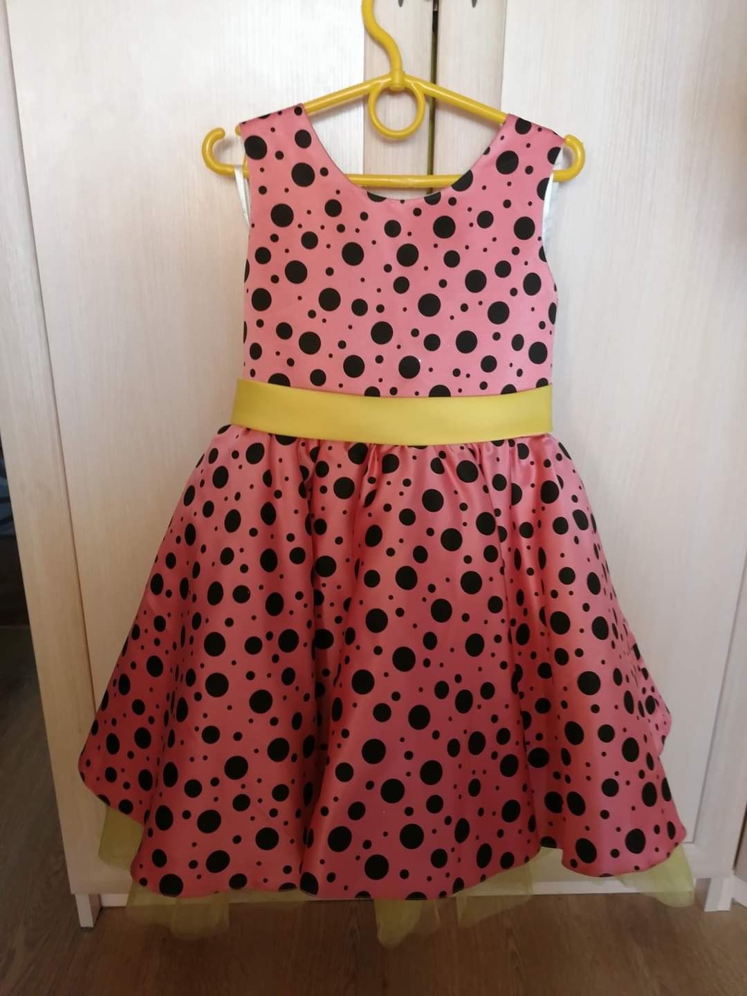 Продам дитячі сукні в стилі ''Ретро''розмір 32