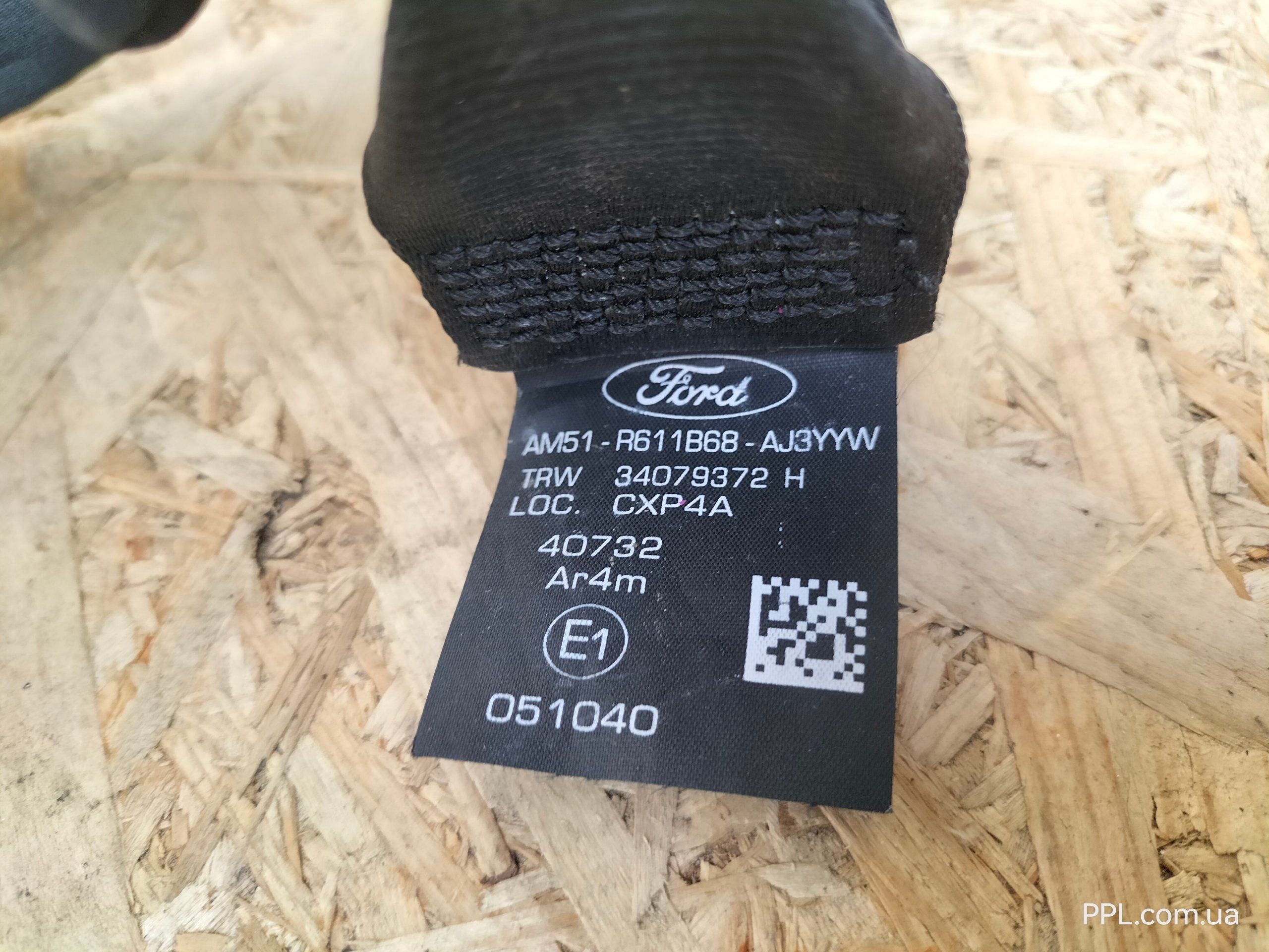 Ford C-Max MK2 2010-2019 Ремень безопасности задний левый / правый