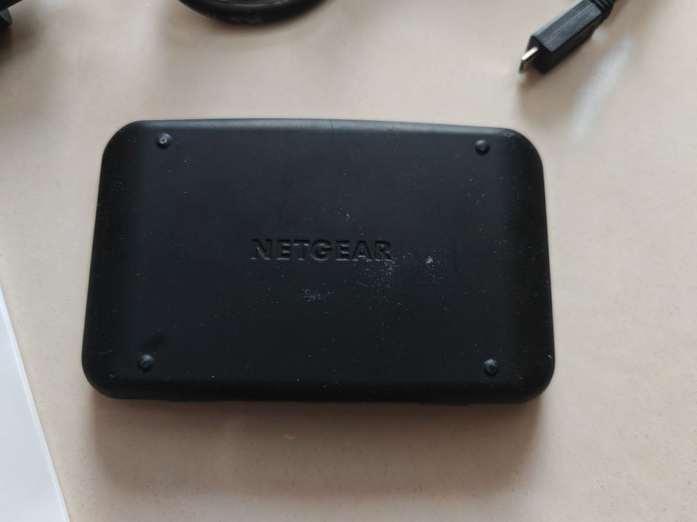 Aircard Netgear 810s komplet router bez simlocka internet SIM modem