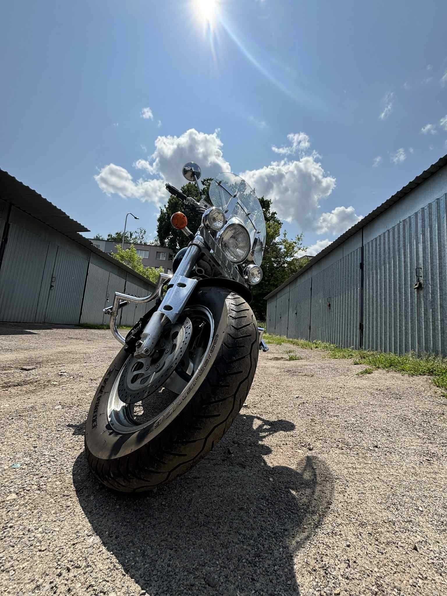 Suzuki Marauder VZ 800