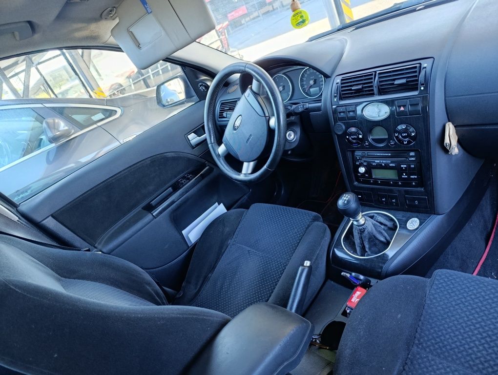 Ford Mondeo 2.0 tdci 130ps