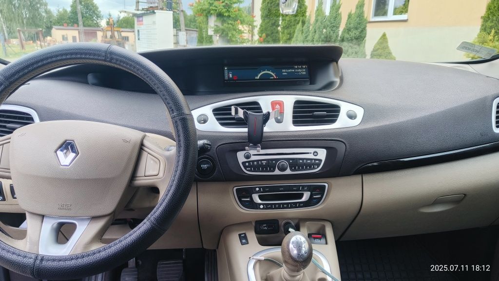 Renault Grand Scenic III 1.9 Dci Zamienię na miejszy