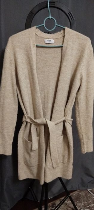 Кардиган вязаный