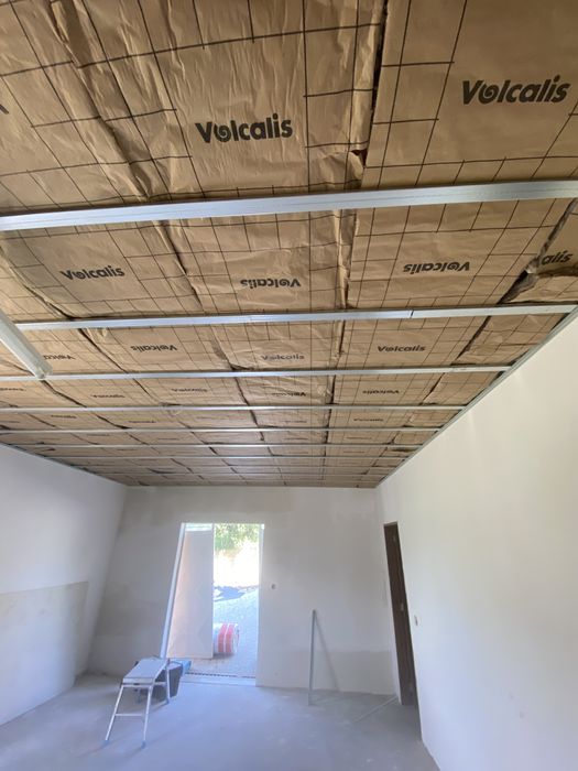 Tetos e paredes em pladur.