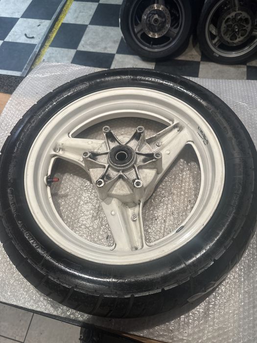 Honda VFR 750 RC24 Koło Felga michelin Macadam 140/80-17 V439