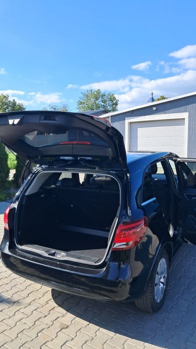 Mercedes-Benz B250 електромобіль електричка