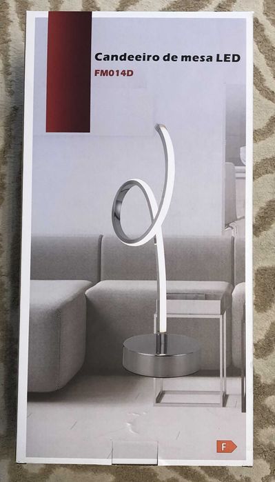 Candeeiro LED de Mesa