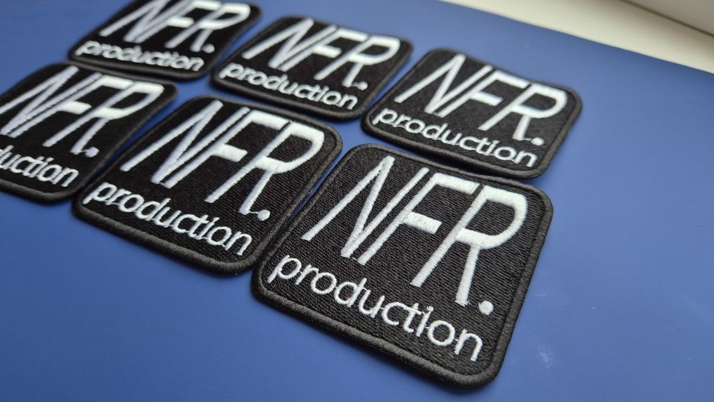 Машинна вишивка на замовлення – логотипи, шеврони, імена