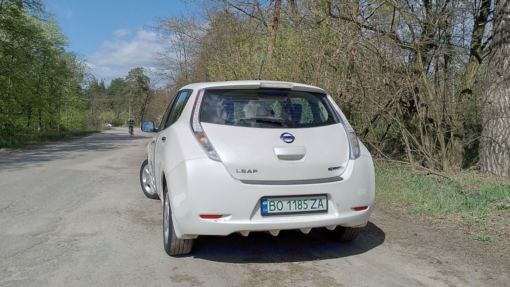 Пропоную Nissan Leaf