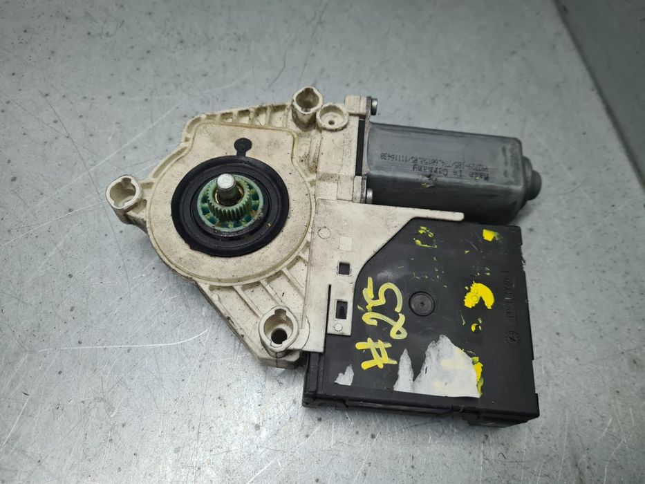 Motor vidro frente direito VOLKSWAGEN Passat (3C2)