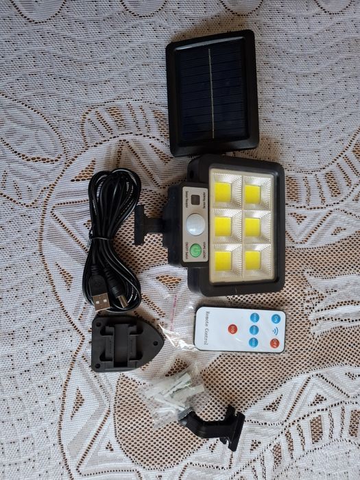 Lampa solarna na ogród , plac ,  dom  garaż