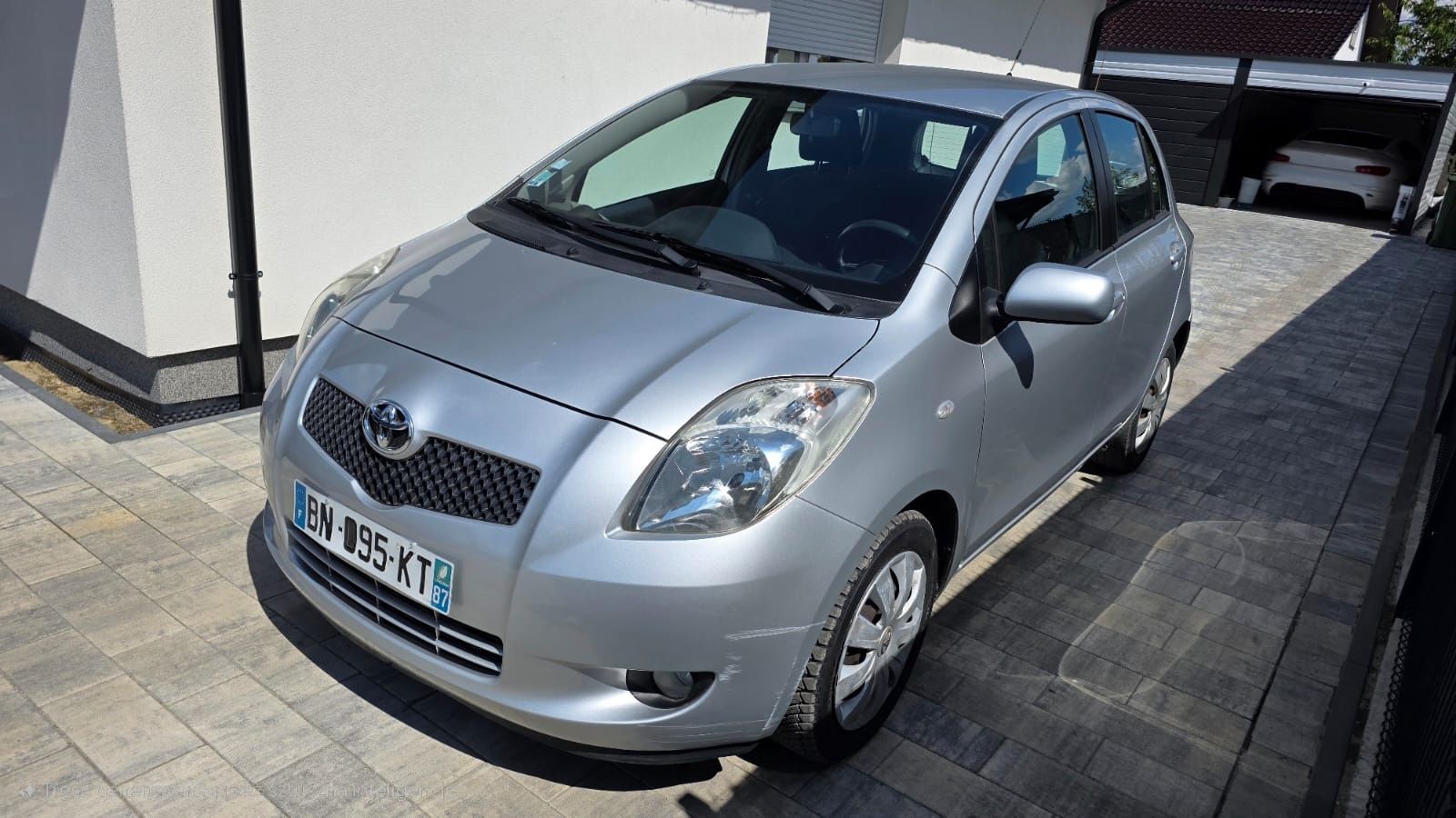 Toyota Yaris 1.3VTI 99km klima 106 tys km