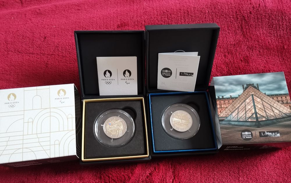 Conjunto de 2 moedas proof de França 2024 e 2025ança