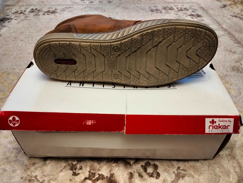 Чоловічі зимові черевики Rieker 37930