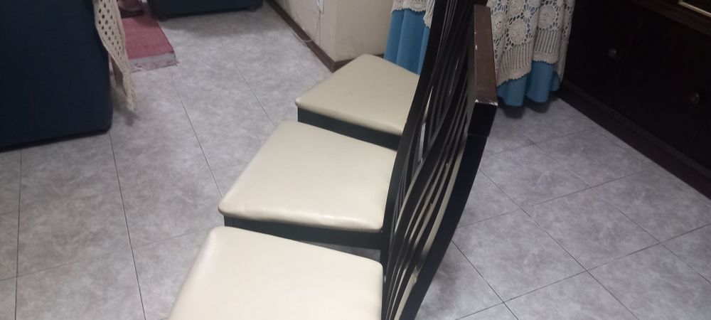 Cadeiras em bom estado