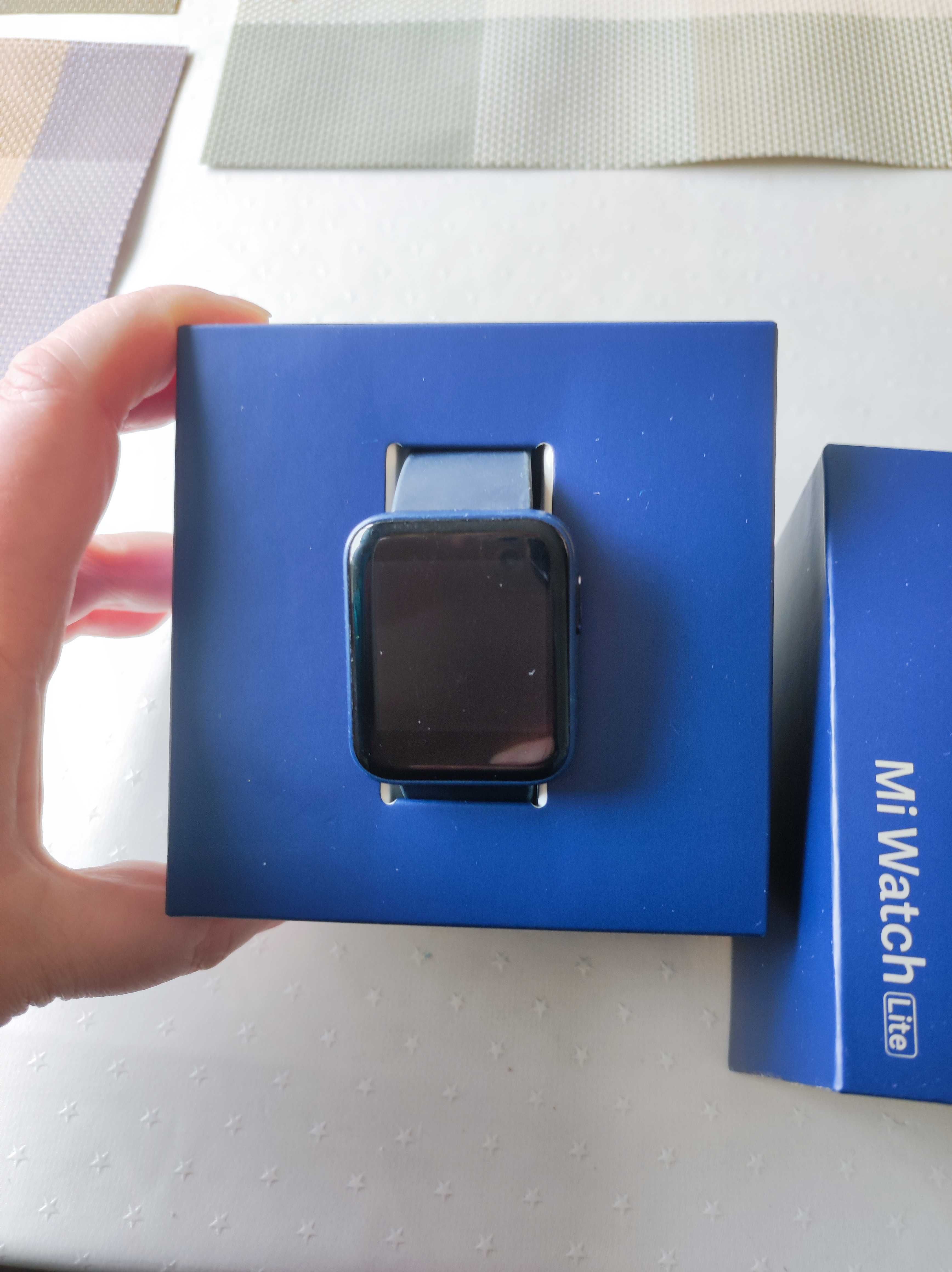 Часи Mi watch lite