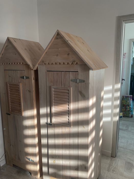 Meble dziecięce, drewno.