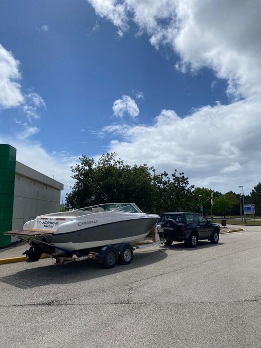 Caravelle 21 - Motor mercruiser 4.3 V6 - 9 lugares