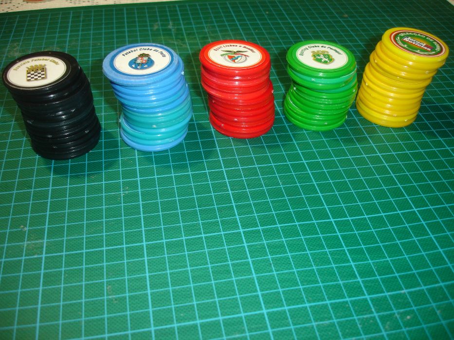 Tazos futebol antigos JN Jornal de Noticias