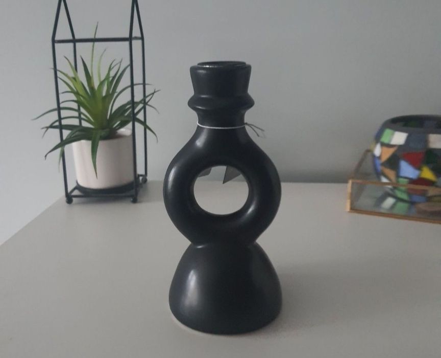 Ceramiczny czarny świecznik NOWY