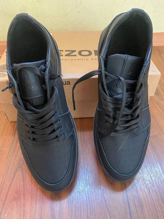 Кроссовки теплые зимние