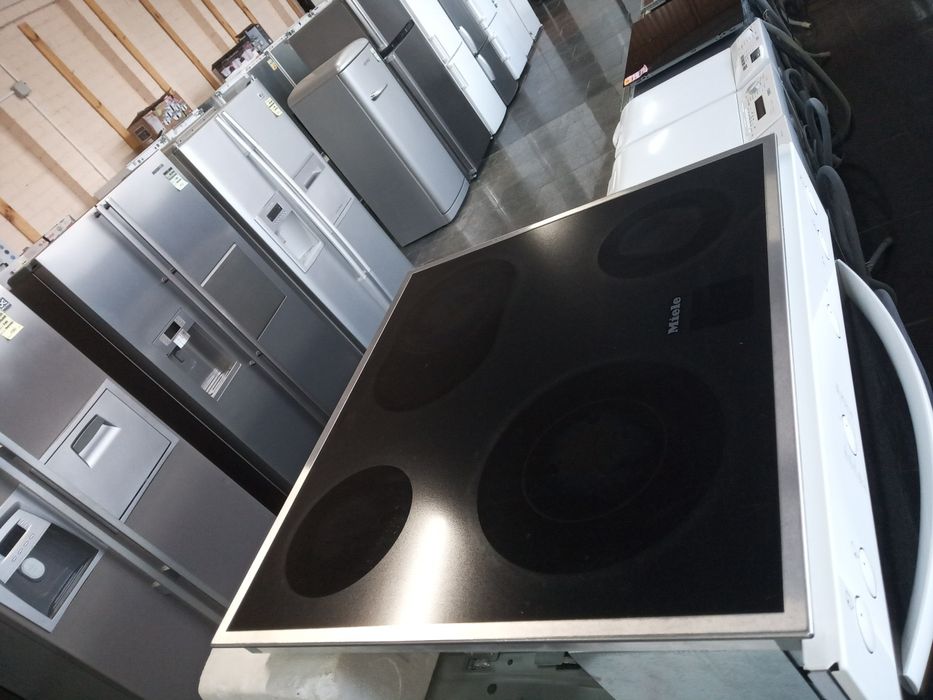 Духовой шкаф + поверхность Miele комплект из Германии Гарантия