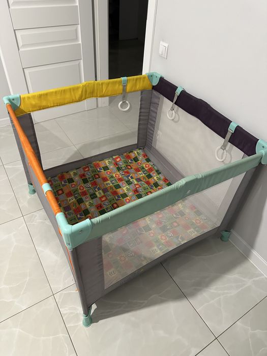 Продам Манеж дитячий