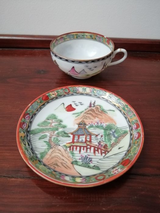 Chávena em porcelana Oriental - Louça de Macau