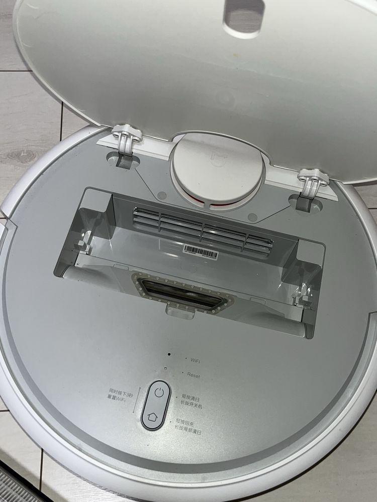 Робот-пилесос Xiaomi Mi Robot Vacuum Cleaner
