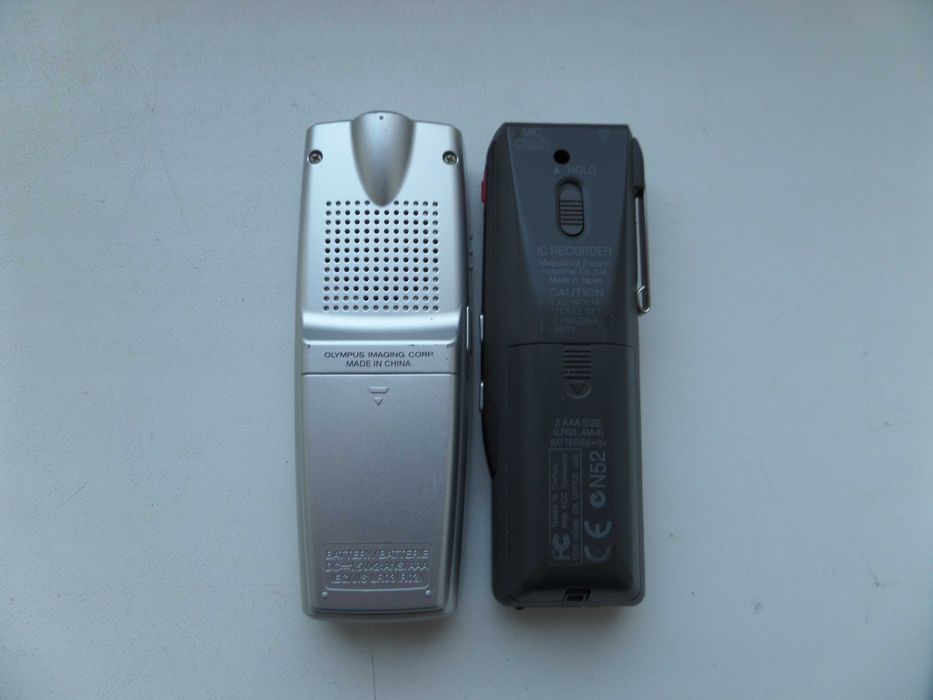 Диктофони Olympys VN-2100PC і Panasonic RR-US380
