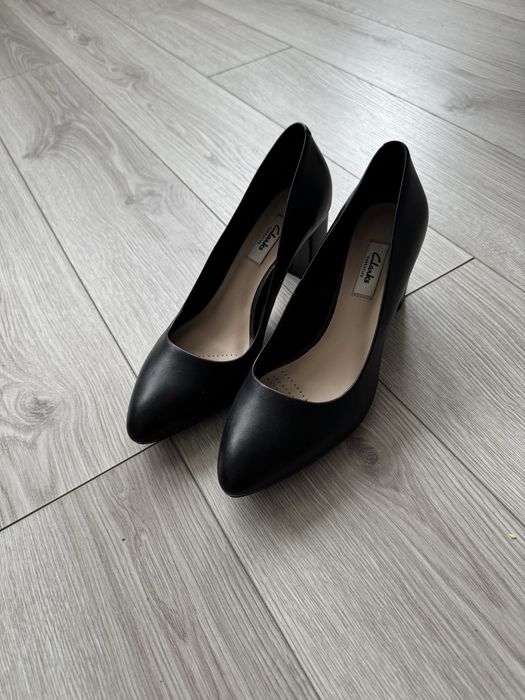 Чорні туфлі шкіряні clarks 39 39,5 40
