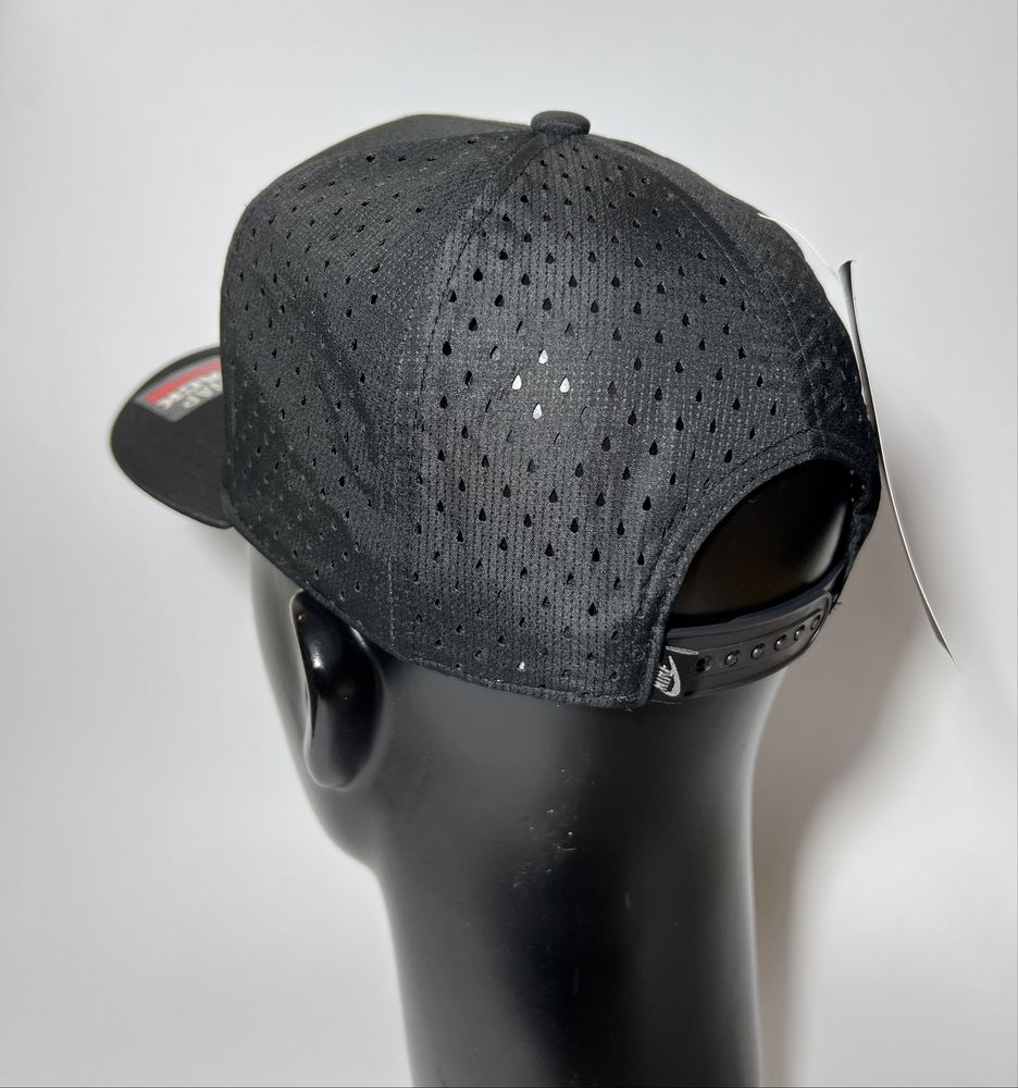 Кепка snapback nike чорна синя
