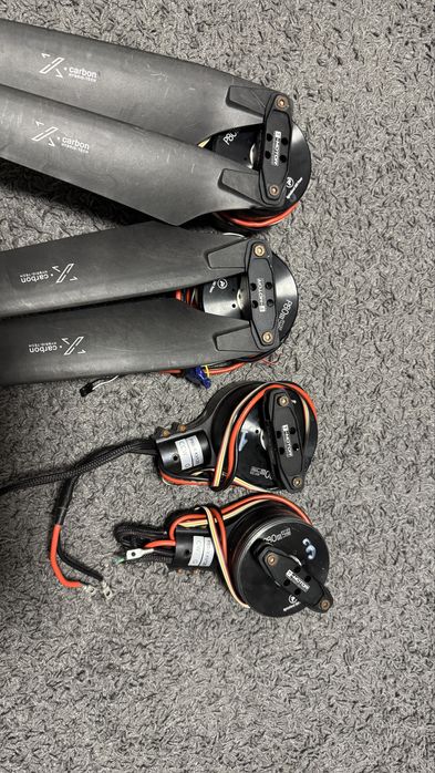 Електродвигун T-Motor P80-X KV100