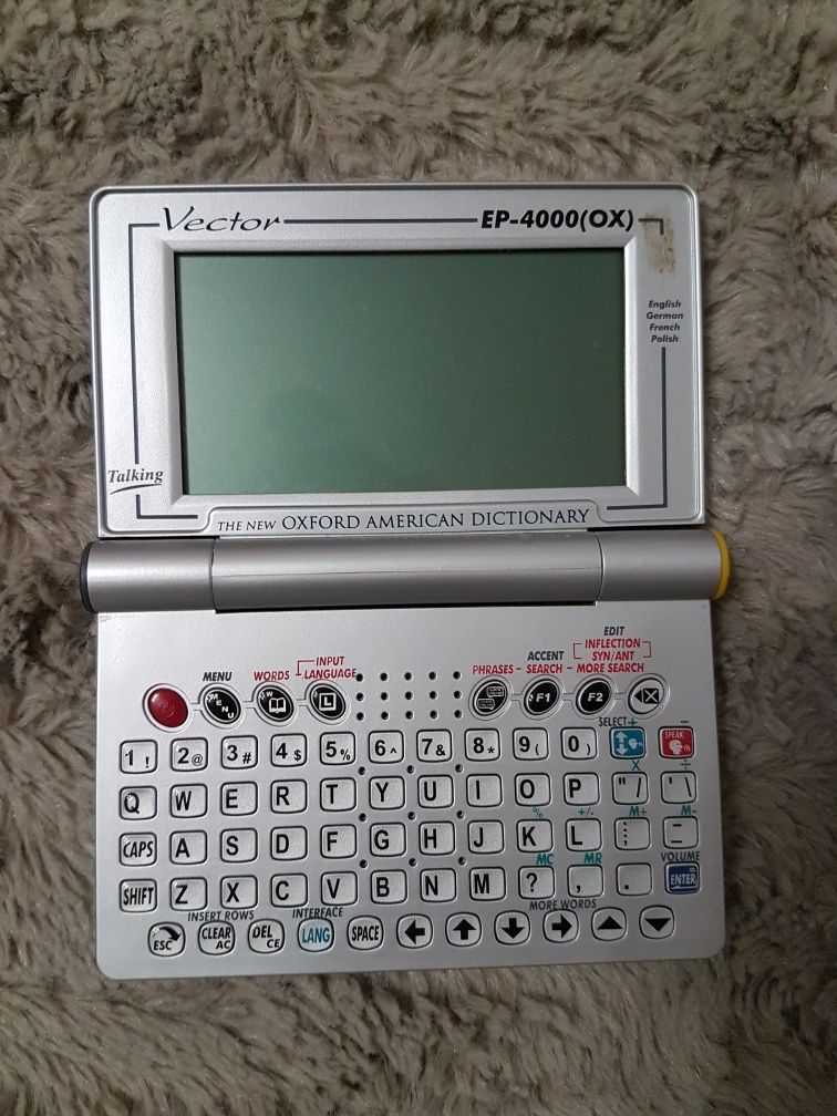 Słownik elektroniczny Vector 4 języczny