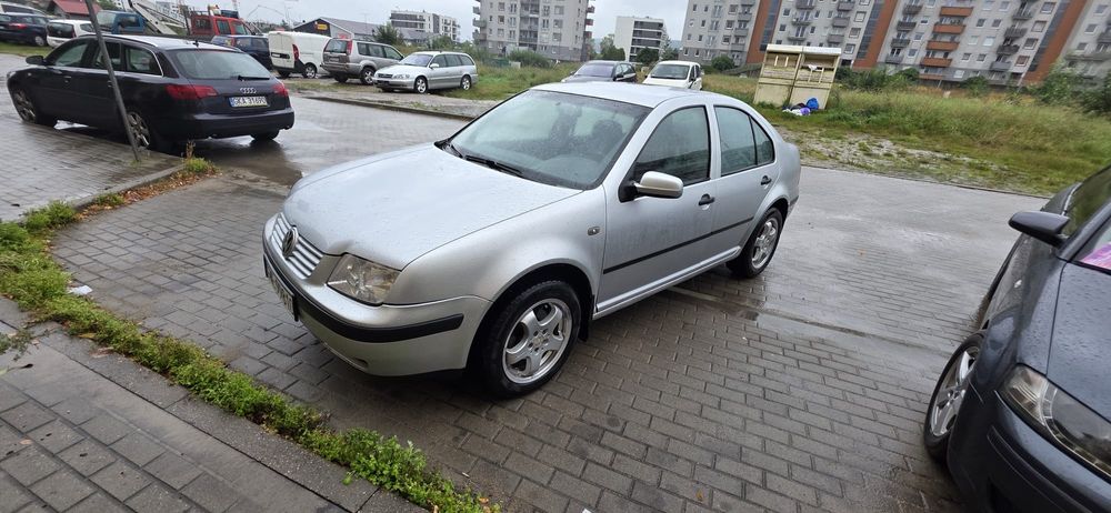 Volkswagen Bora 2003r
